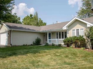 12975 Country Meadow Dr, Winnebago, IL 61088