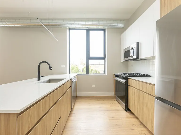 Sixty44 Residences — Photo 34