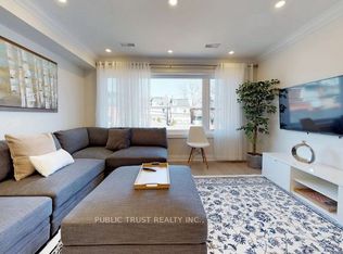 41 Beatrice St #2, Toronto, ON M6J 2T2