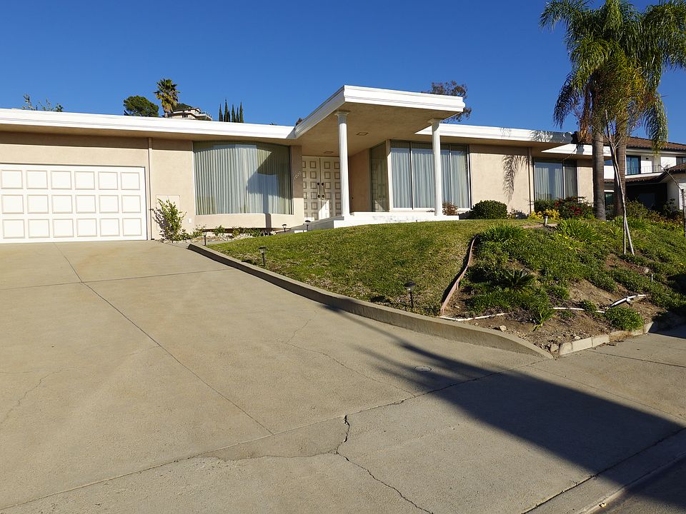 1st image of 1010 Principia Dr