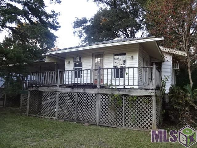 1st image of 2525 Riverview Dr