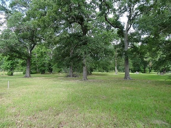 4th image of 22870 White Oak Dr