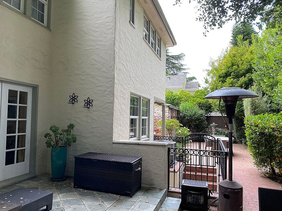 2nd image of 1255 Pine Ave