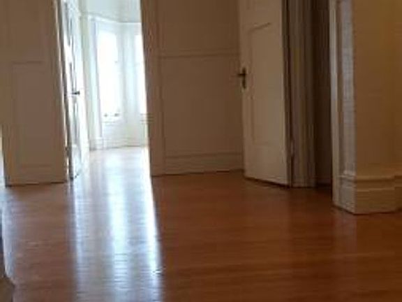 4th image of 1310 McAllister St