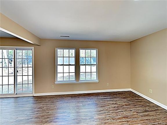 5th image of 2431 Mint Thistle Ct
