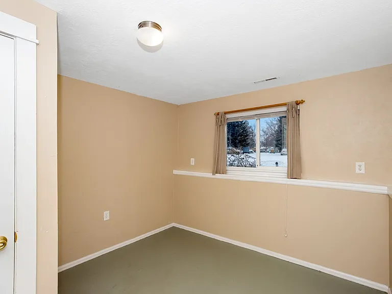 3512 Post Rd — Photo 9