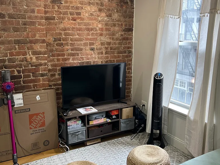 161 Ludlow St #4 — Photo 5