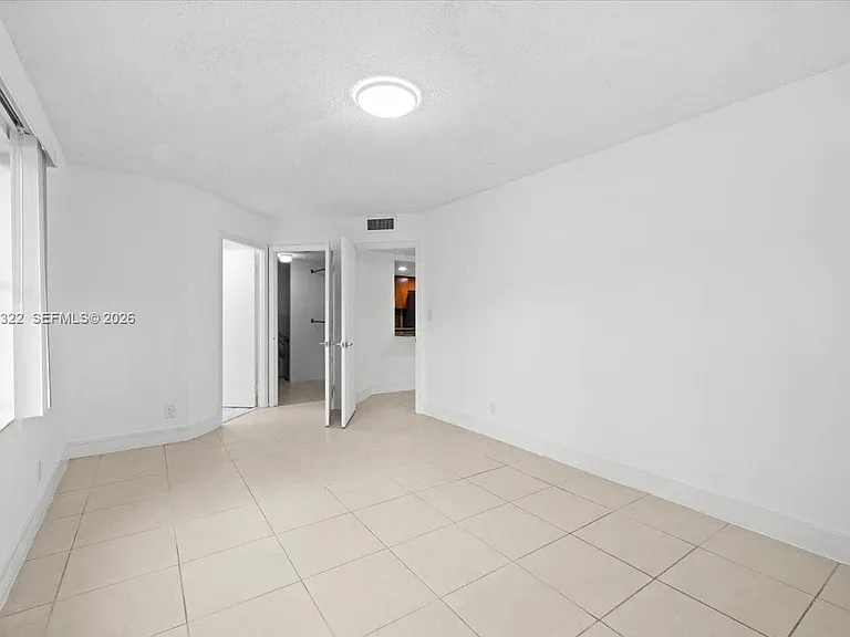 8290 Lake Dr #130 — Photo 10