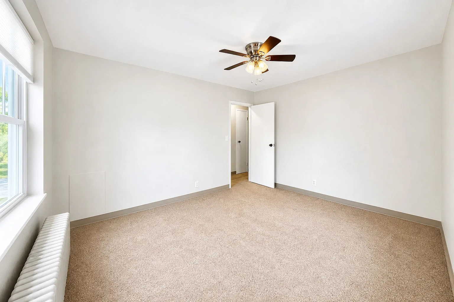 1 bed, $1,025 — Photo 2