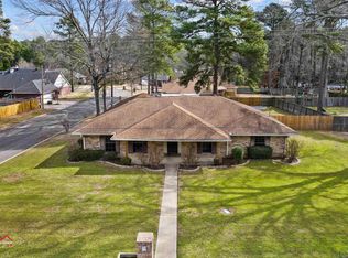 600 Pinewood Dr, Marshall, TX 75672