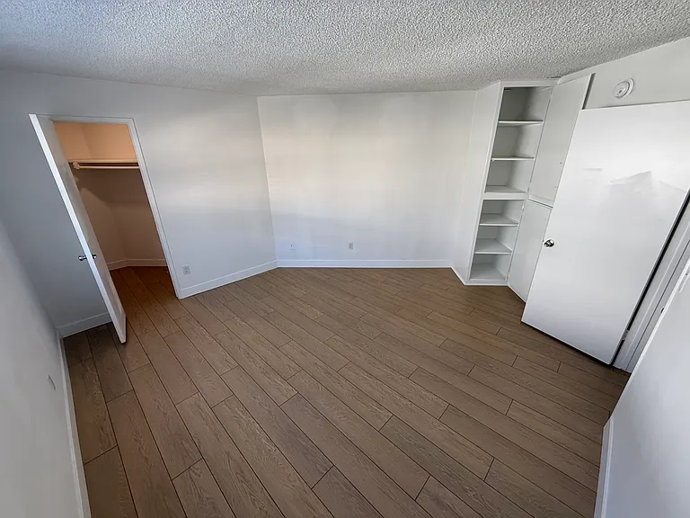 1218 McClellan Dr #108 — Photo 5