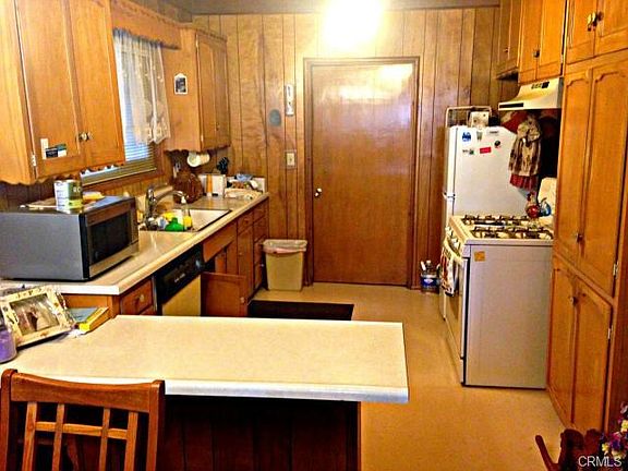 4th image of 929 Greenway Dr