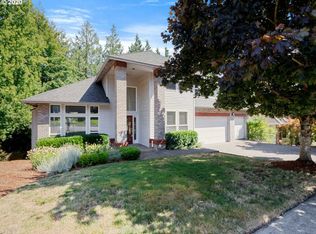 730 SW 67th Pl, Portland, OR 97225