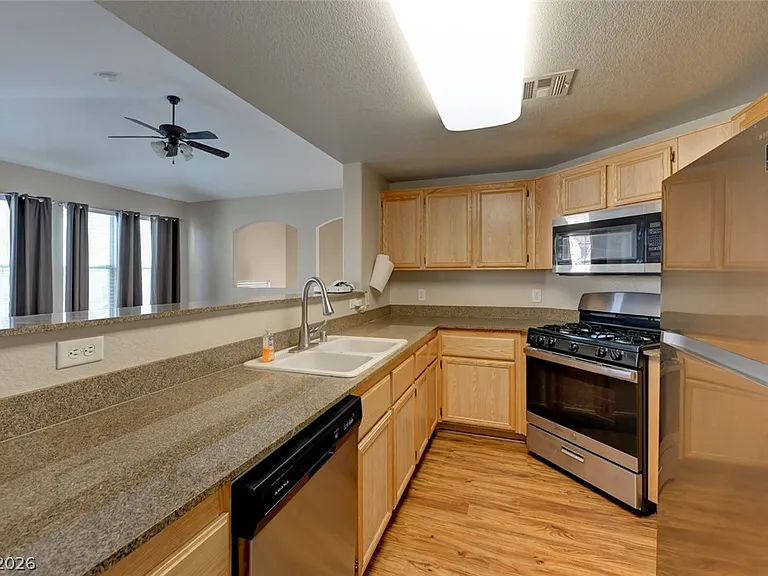 9975 Peace Way #2012 — Photo 10
