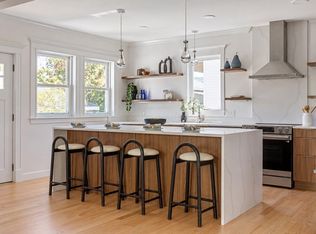 83 Kenmere Rd FLOOR 2, Medford, MA 02155