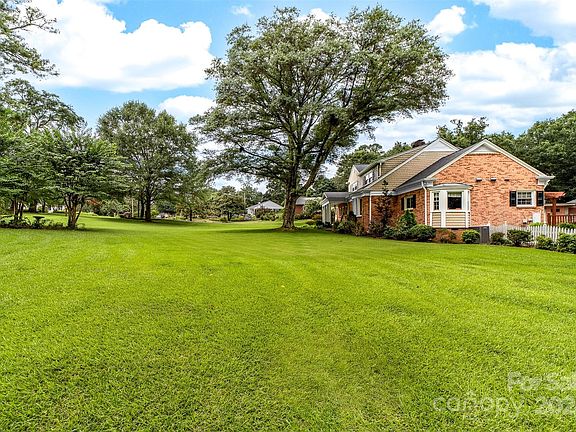 4th image of 508 Clinton Dr