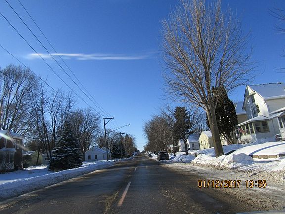 5th image of 8 Annapolis St E