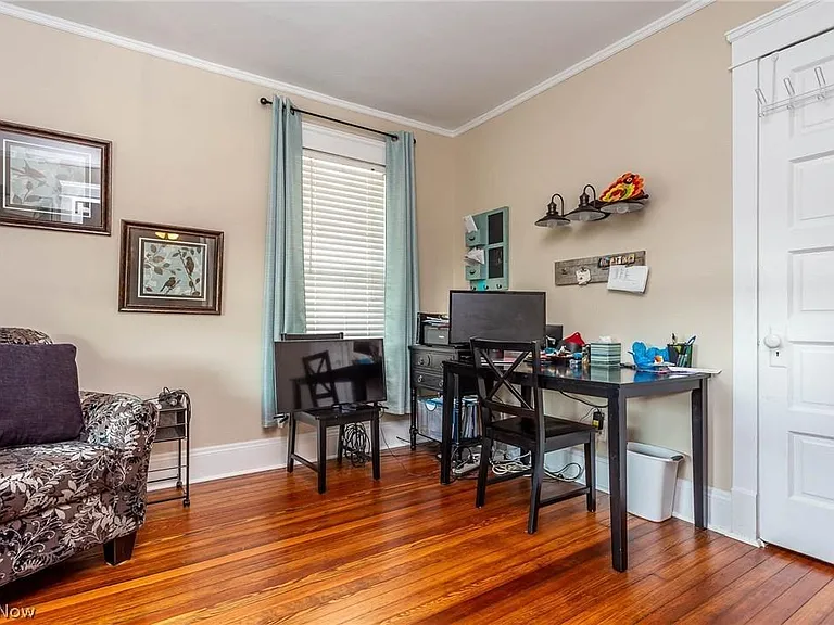 1575 Winton Ave — Photo 11