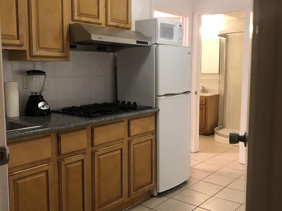 1st image of 214 Ney St