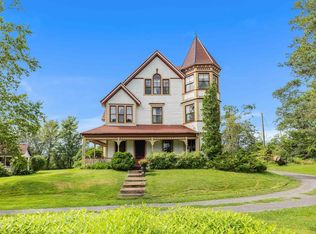 9 E Royalty Rd, Georgetown, PE C0A1L0