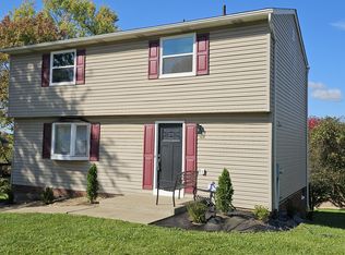 183 Old Ridge Rd, Coraopolis, PA 15108
