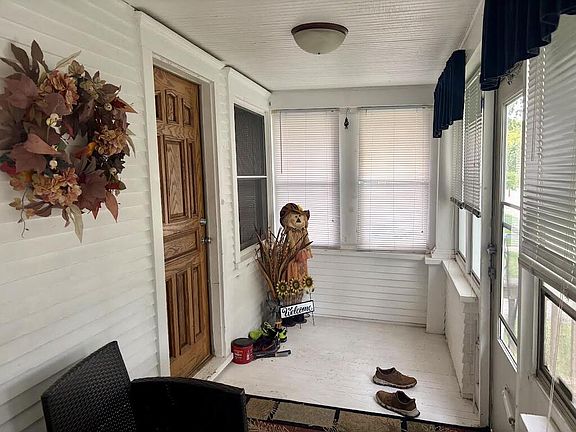 3rd image of 733 S 22nd St