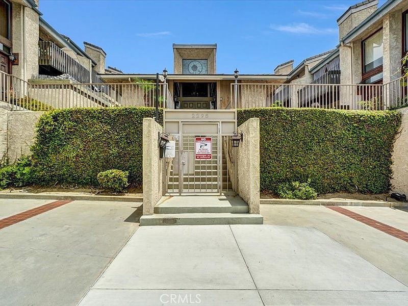 1st image of 2298 Rose Ave #302