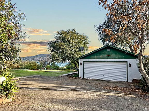 4th image of 11613 Lakeview Drive