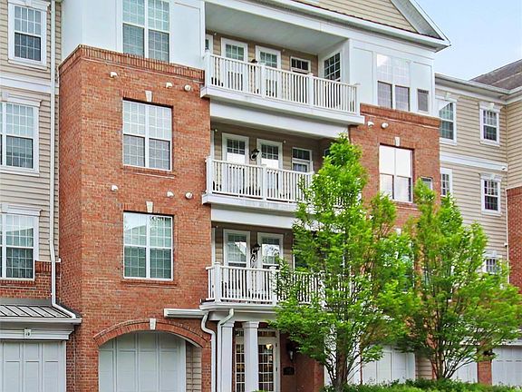 2nd image of 541 Regency Drive