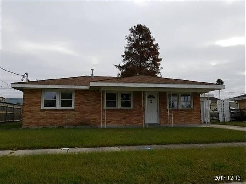 2813 Pecan Dr, Chalmette, LA 70043 Zillow