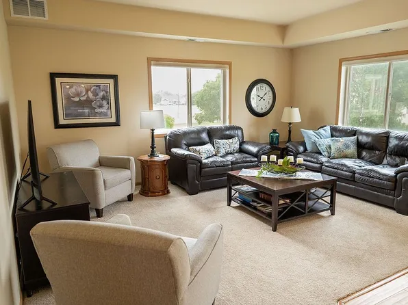 3434 28th St S APT 234, Fargo, ND 58104