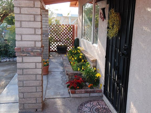 4th image of 603 Holly St