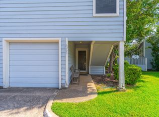 9200 Rodeo Dr, Irving, TX 75063