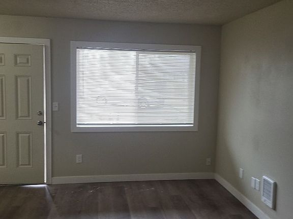 4th image of 1806 E Fourth Plain Blvd APT 20