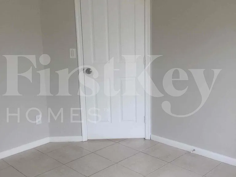 662 SW Sandbar Ter — Photo 25