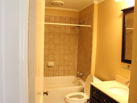 3rd image of 410 Forcum St