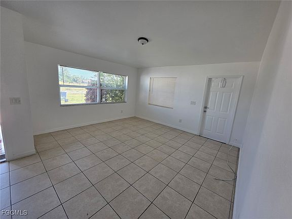 2nd image of 1248 Columbus Blvd APT B