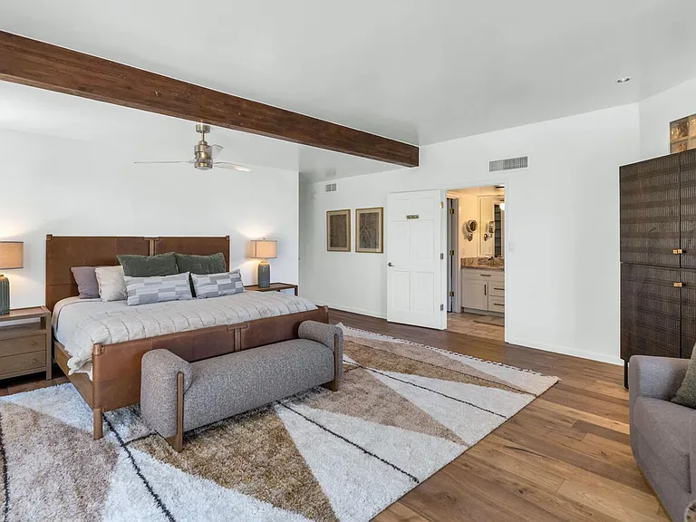 6198 N 28th Pl — Photo 13