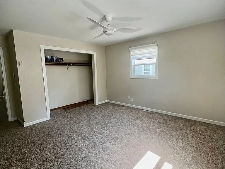 903 Anna Ave — Photo 4