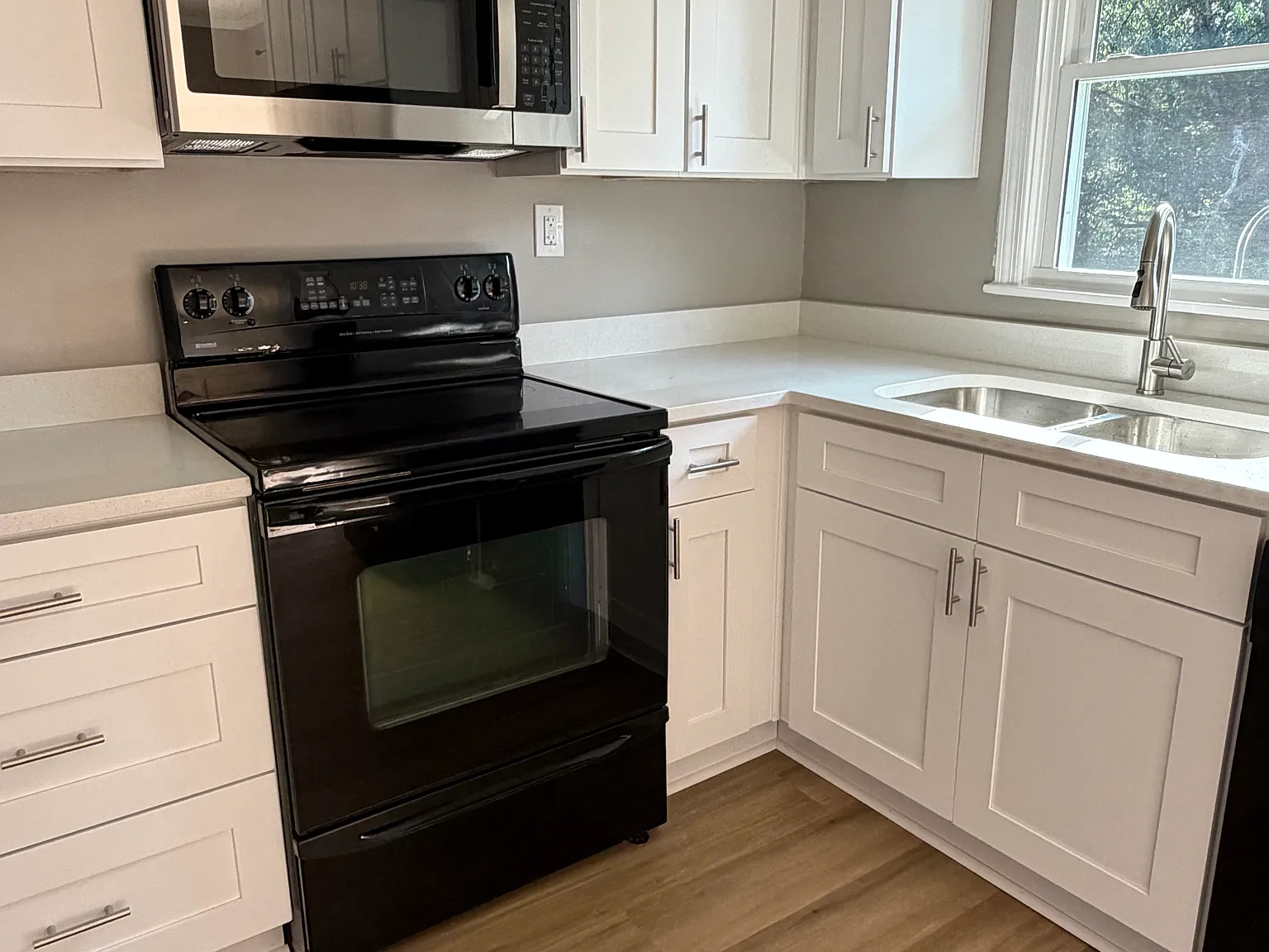 3 bed, 1250 sqft, $1,795 — Photo 4