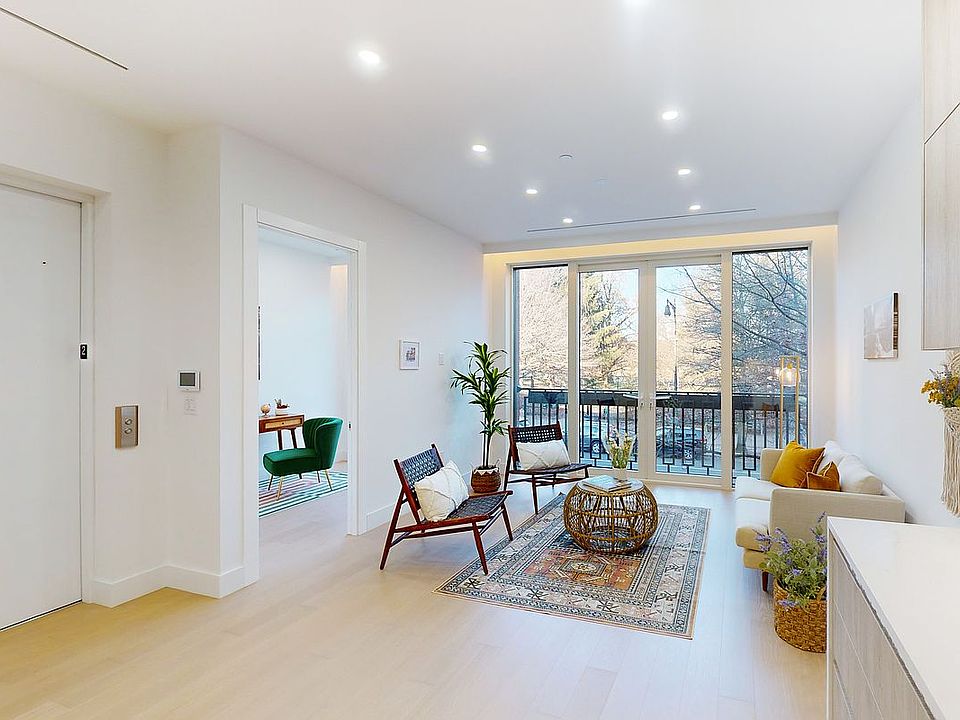 1st image of 53 Prospect Park SW #5