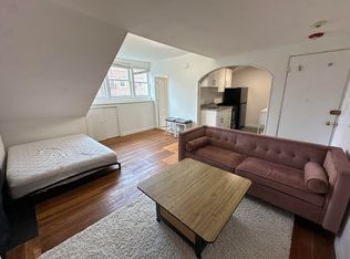 109 Charles St APT 5, Boston, MA 02114