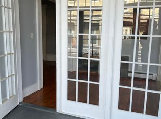 105 Nesmith St APT 1, Lowell, MA 01852