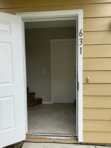 631 Washington Palm Loop Photo 1