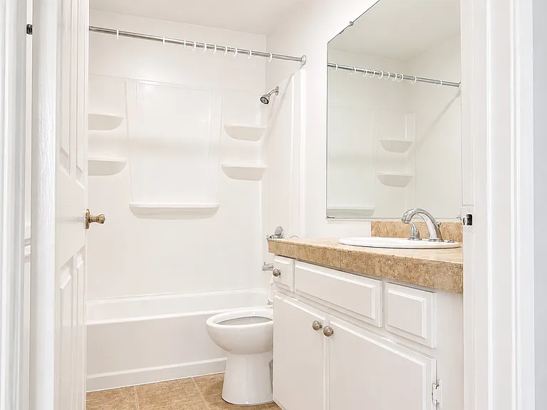7035 Woodley Ave #130 — Photo 14