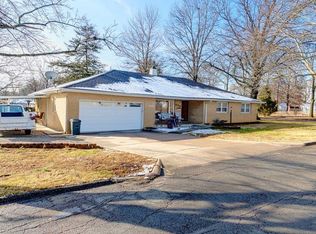 225 W Willow St, Independence, KS 67301