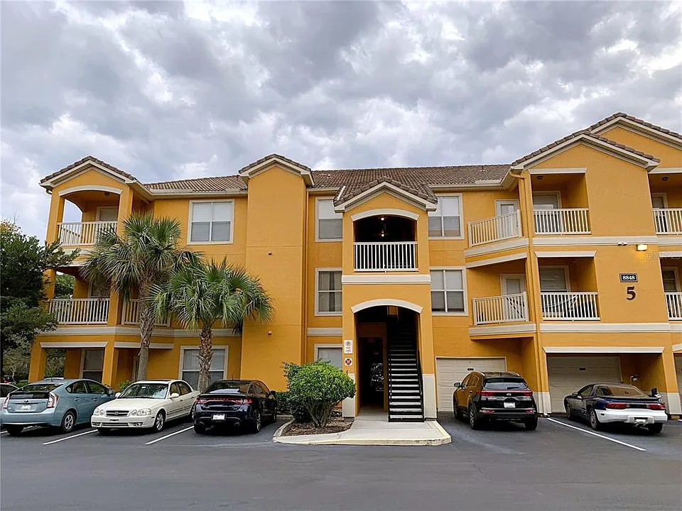 8848 Villa View Cir #203