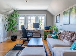 10 Orchard St, Jamaica Plain, MA 02130