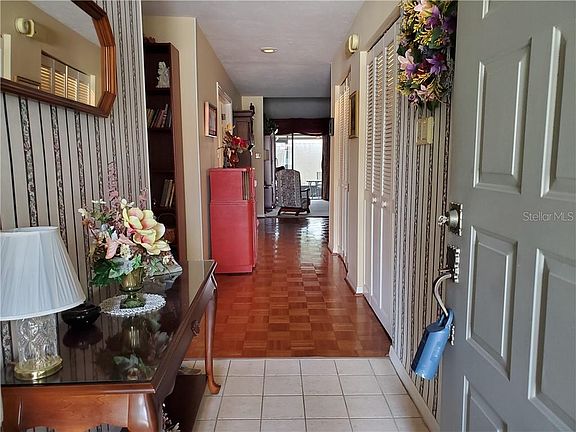 4th image of 1605 NE 36th Ct