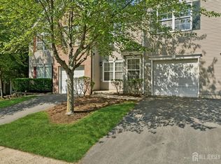44 Windsong Cir, East Brunswick, NJ 08816